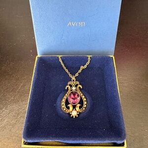 Avon Purple and Gold Victorian Pendant Necklace